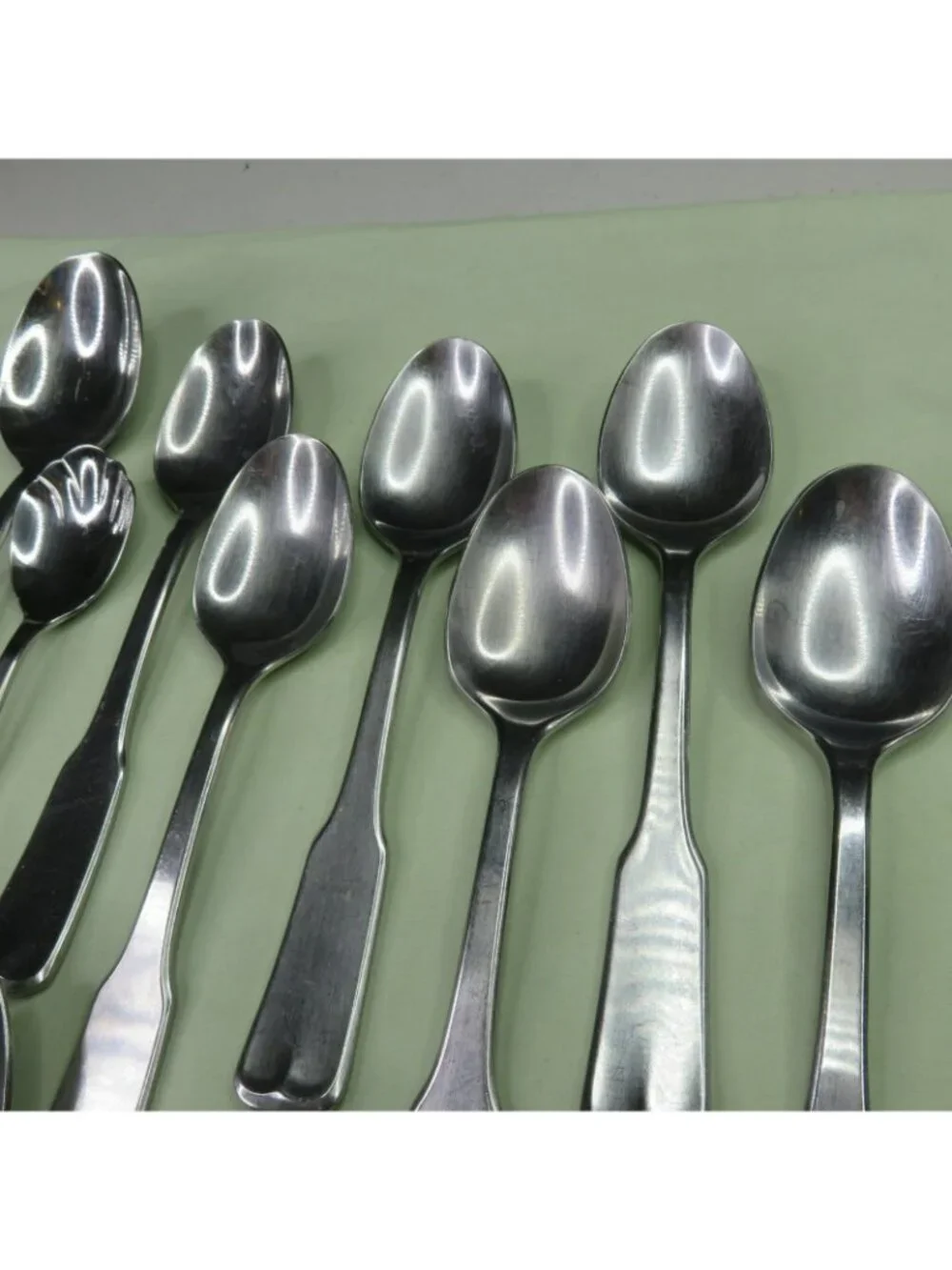 International Westminster Lot of 17 Spoons 5 Teaspoons 10 Soup 1 Sugar 1 Serving - Picture 2 of 8